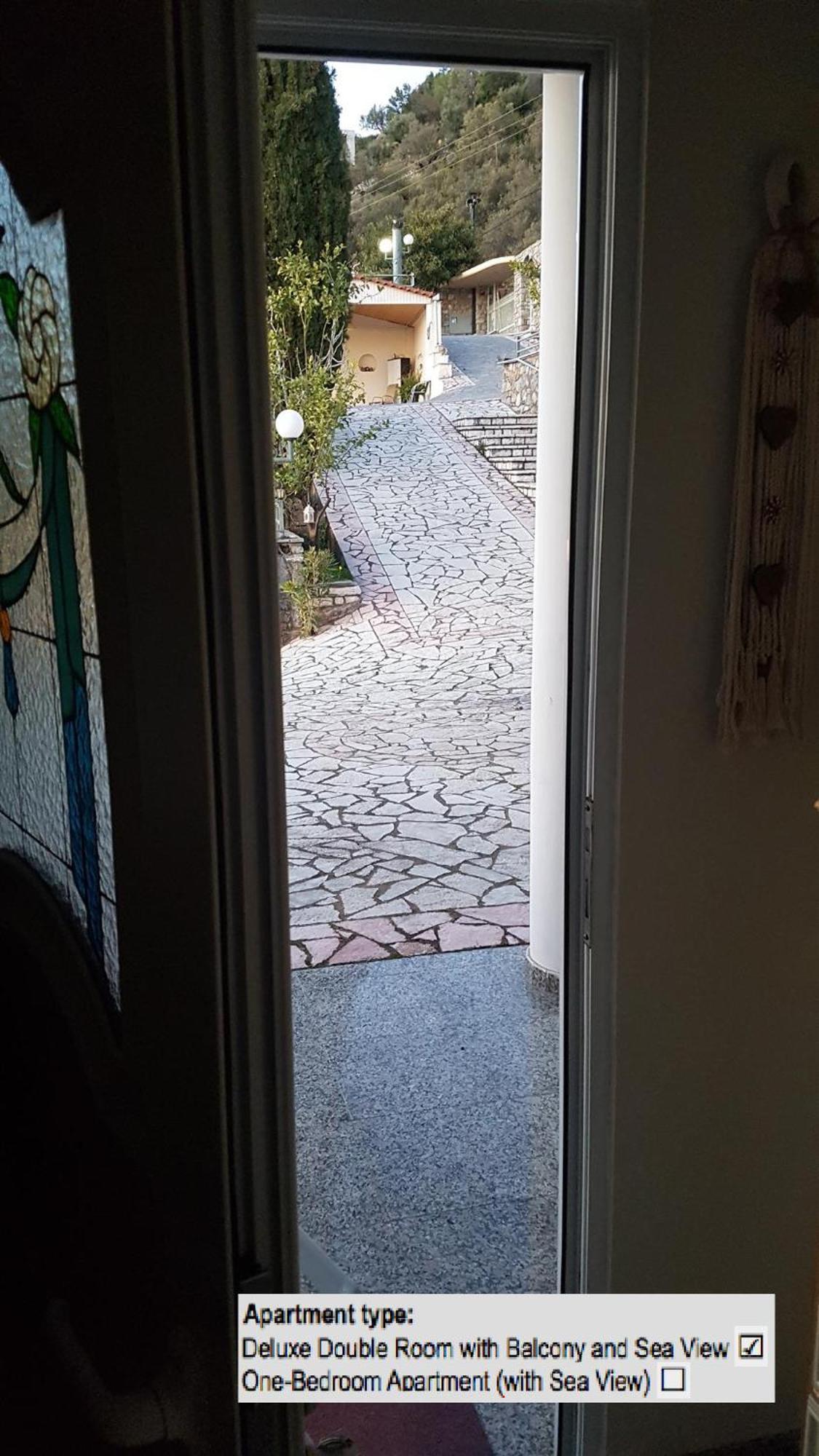 Verga Panorama Apartments Каламата Экстерьер фото